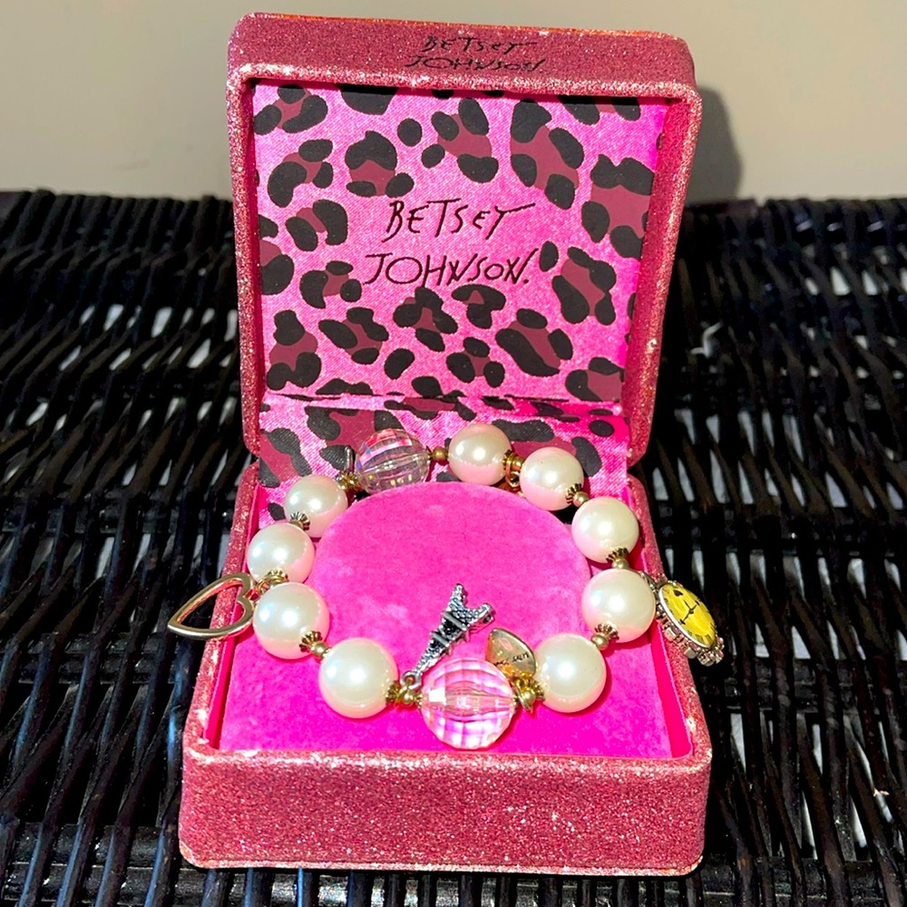 Betsey Johnson Pearl charm Bracelet